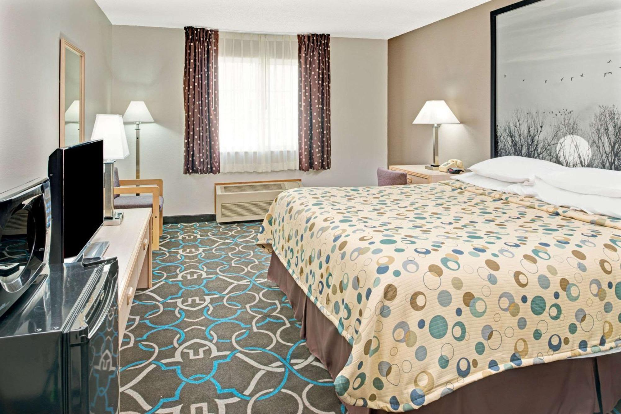 Super 8 By Wyndham Walnut Hotel Luaran gambar